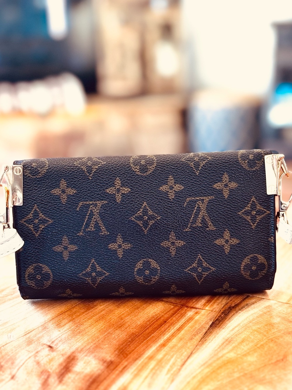 Louis Vuitton monogram canvas, international wallet, converted Crossbody vintage - Picture 4 of 16